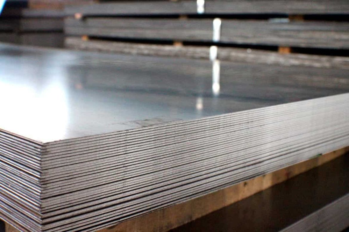 Buy the latest types of aluminium sheets for doors